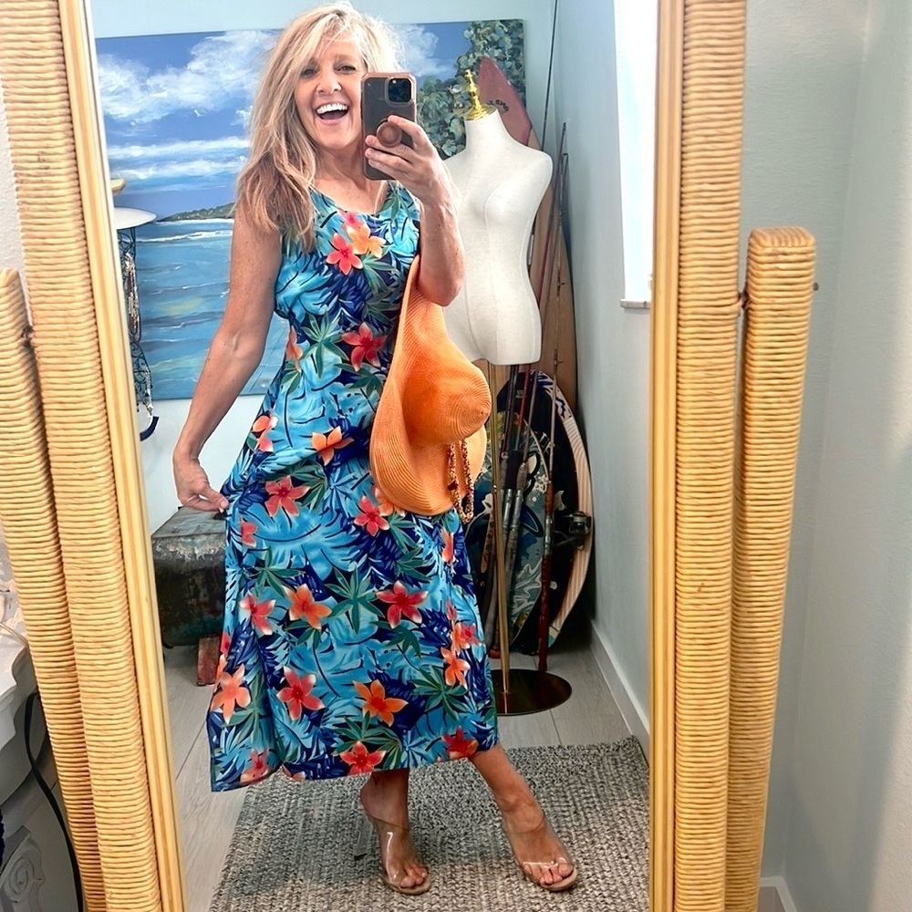 VTG Looking Good, Hawaii,USA,Attached Tie,Vibrant Excellent Condition Size Small